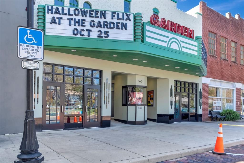 合同活跃: $579,900 (3 贝兹, 2 浴室, 1910 平方英尺)