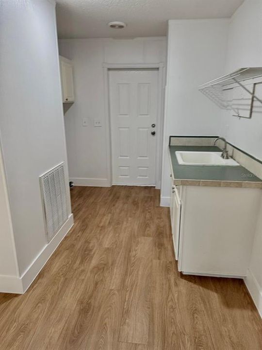 For Sale: $209,500 (3 beds, 2 baths, 1664 Square Feet)