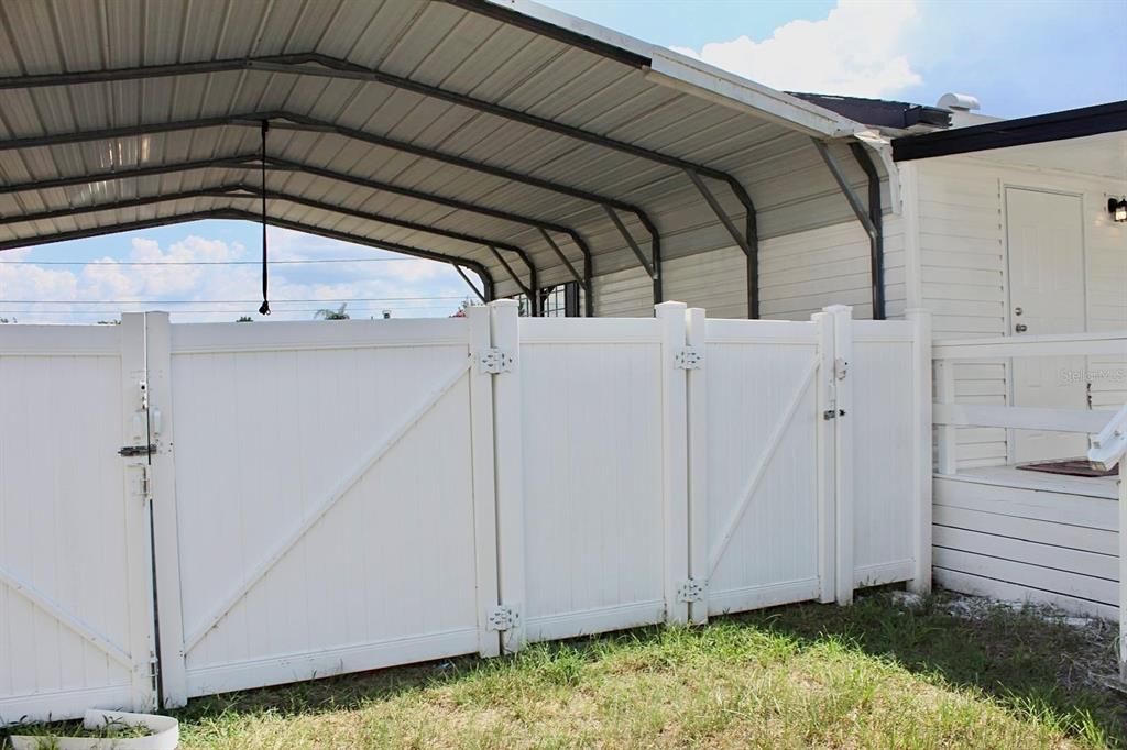 For Sale: $209,500 (3 beds, 2 baths, 1664 Square Feet)