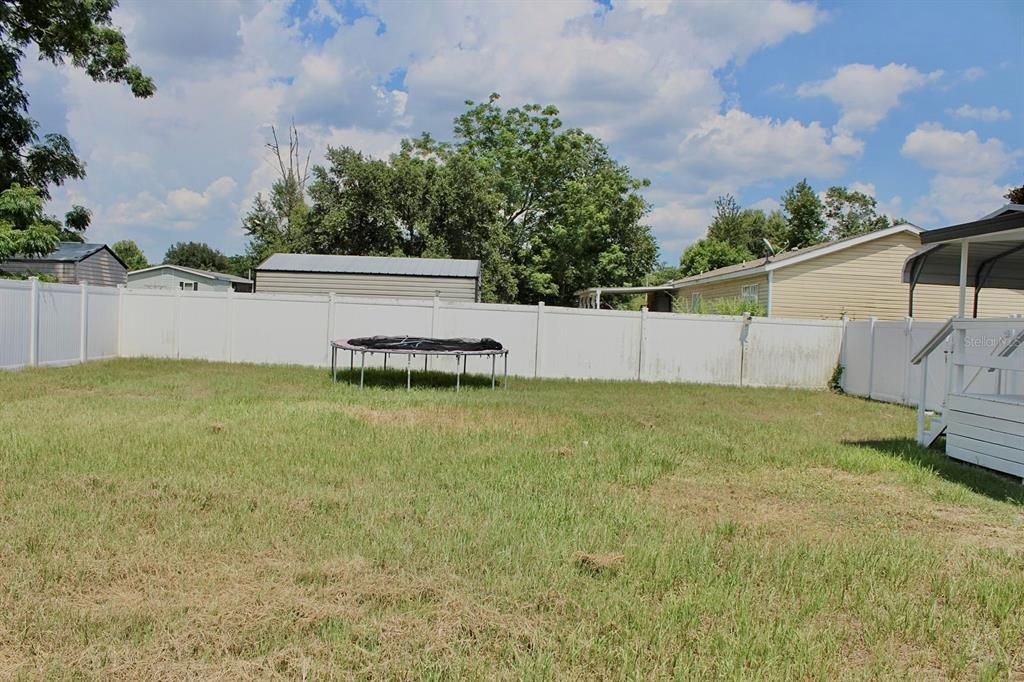 For Sale: $209,500 (3 beds, 2 baths, 1664 Square Feet)