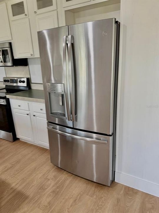 For Sale: $209,500 (3 beds, 2 baths, 1664 Square Feet)