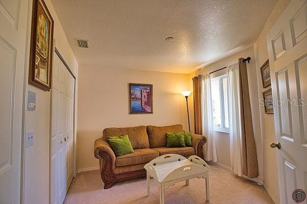 出租: $4,200 (2 贝兹, 2 浴室, 1350 平方英尺)