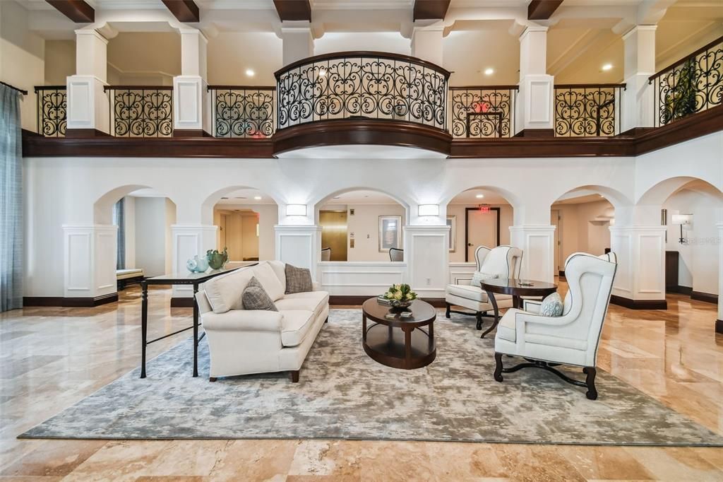 合同活跃: $2,750,000 (3 贝兹, 3 浴室, 3316 平方英尺)