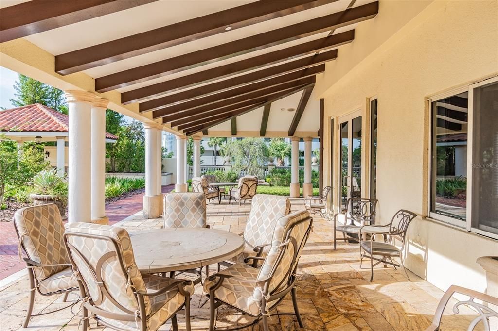 合同活跃: $2,750,000 (3 贝兹, 3 浴室, 3316 平方英尺)