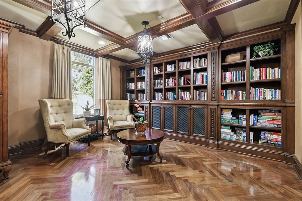 合同活跃: $2,750,000 (3 贝兹, 3 浴室, 3316 平方英尺)