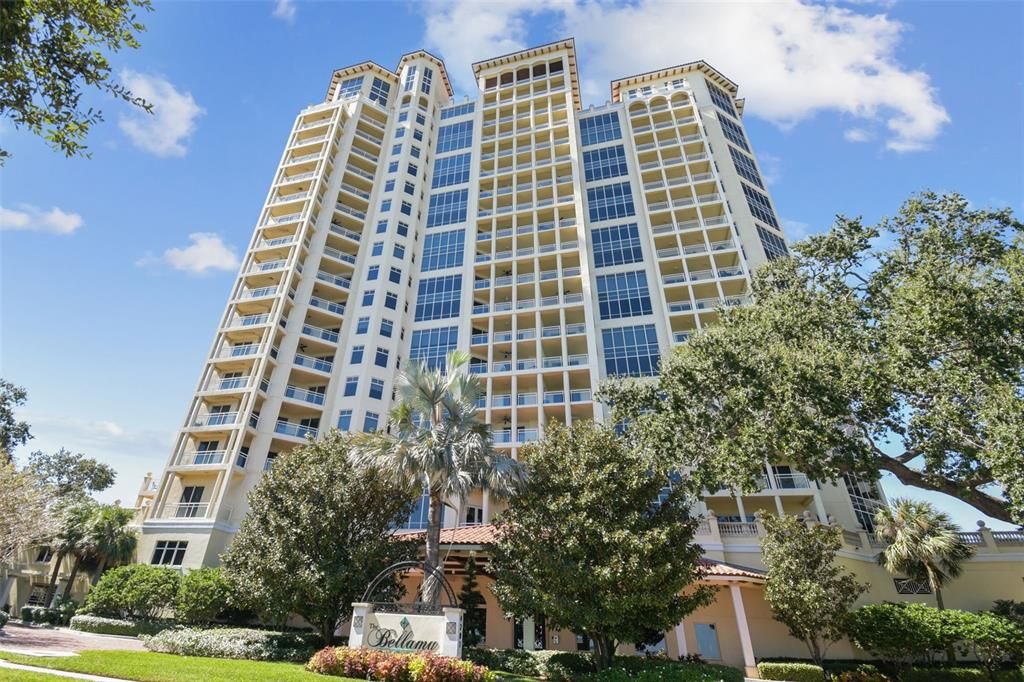 合同活跃: $2,750,000 (3 贝兹, 3 浴室, 3316 平方英尺)