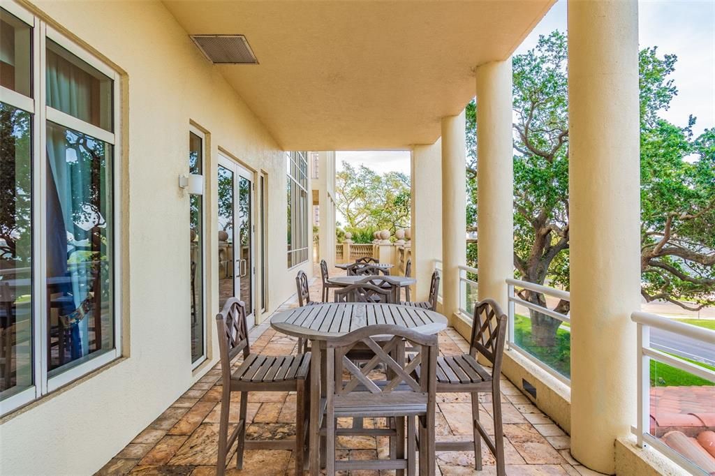 合同活跃: $2,750,000 (3 贝兹, 3 浴室, 3316 平方英尺)