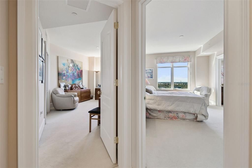 合同活跃: $2,750,000 (3 贝兹, 3 浴室, 3316 平方英尺)