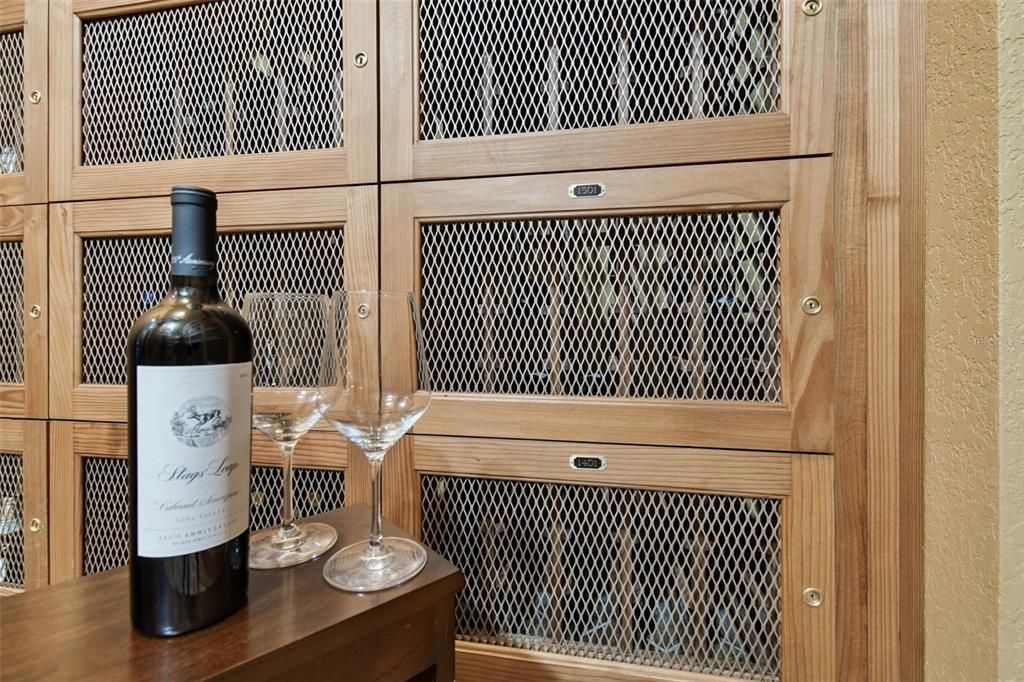 合同活跃: $2,750,000 (3 贝兹, 3 浴室, 3316 平方英尺)