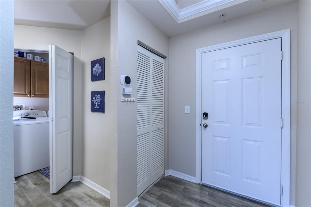 В аренду: $3,800 (2 спален, 2 ванн, 1393 Квадратных фут)