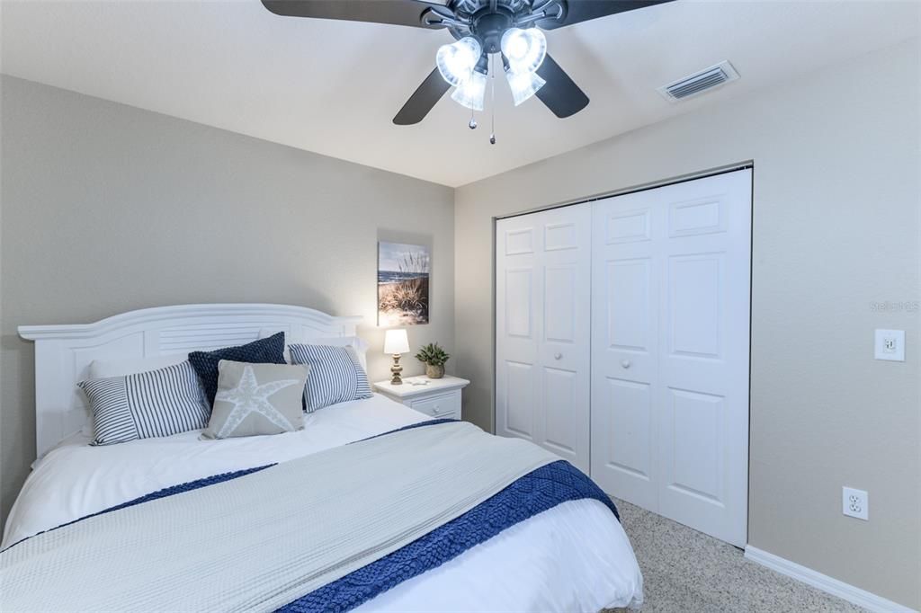 В аренду: $3,800 (2 спален, 2 ванн, 1393 Квадратных фут)