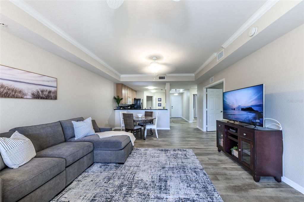 В аренду: $3,800 (2 спален, 2 ванн, 1393 Квадратных фут)