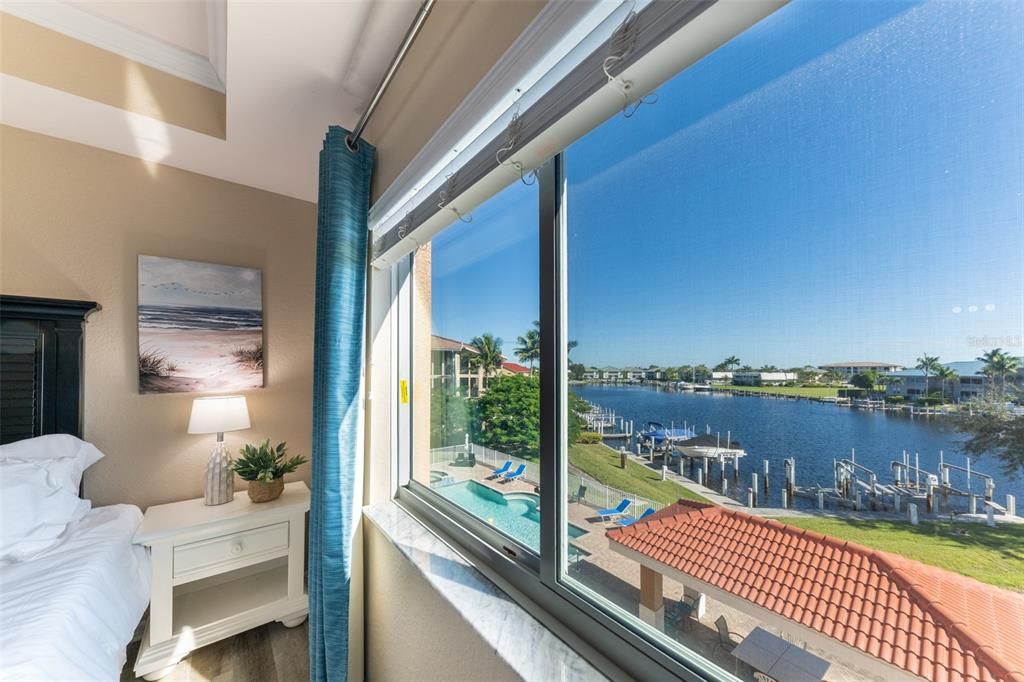 В аренду: $3,800 (2 спален, 2 ванн, 1393 Квадратных фут)