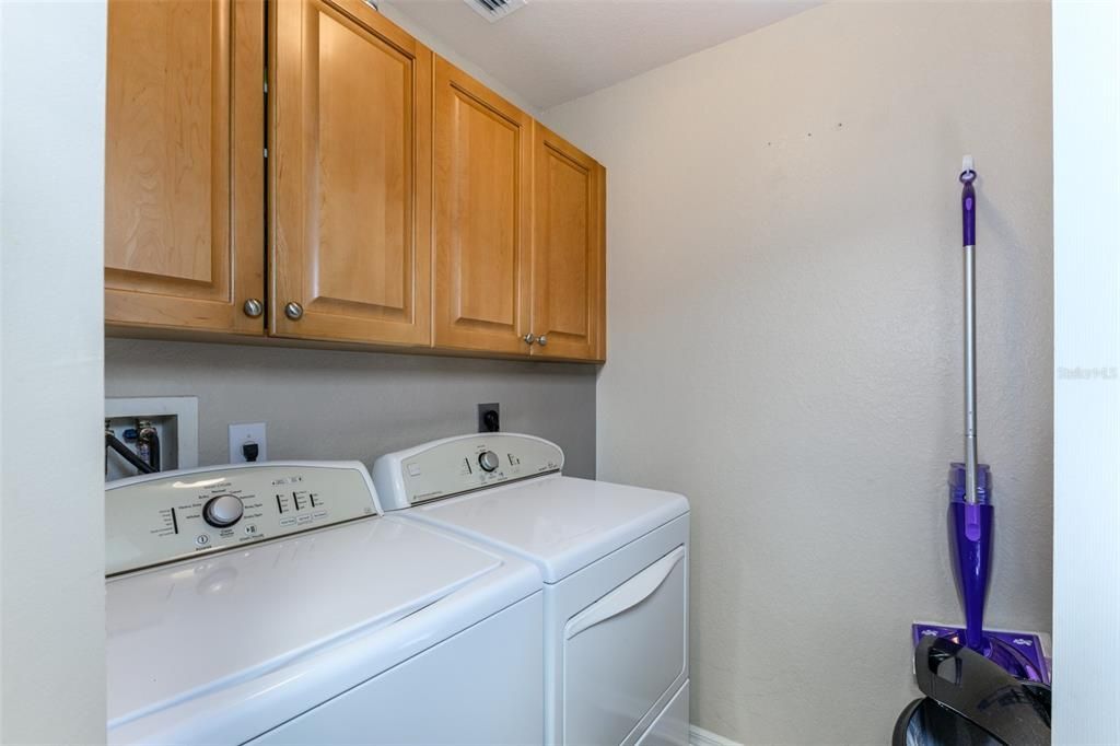 В аренду: $3,800 (2 спален, 2 ванн, 1393 Квадратных фут)