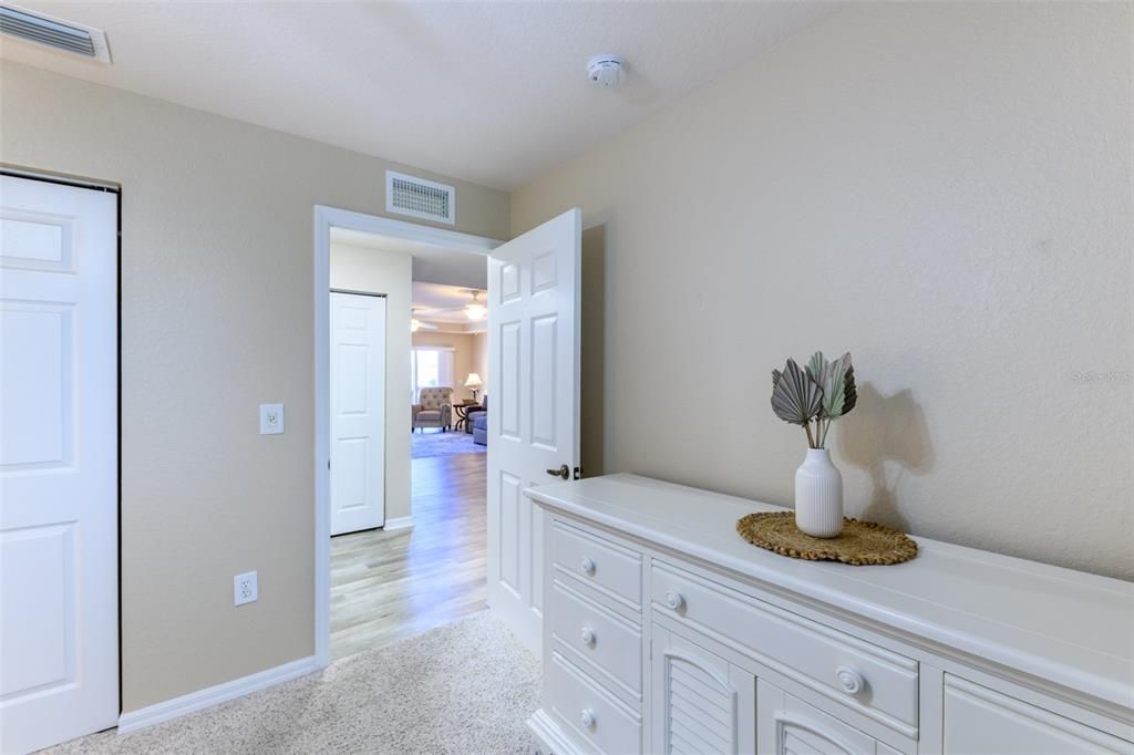 В аренду: $3,800 (2 спален, 2 ванн, 1393 Квадратных фут)