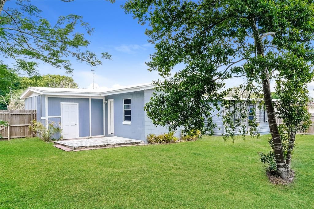 出租: $1,695 (3 贝兹, 1 浴室, 852 平方英尺)