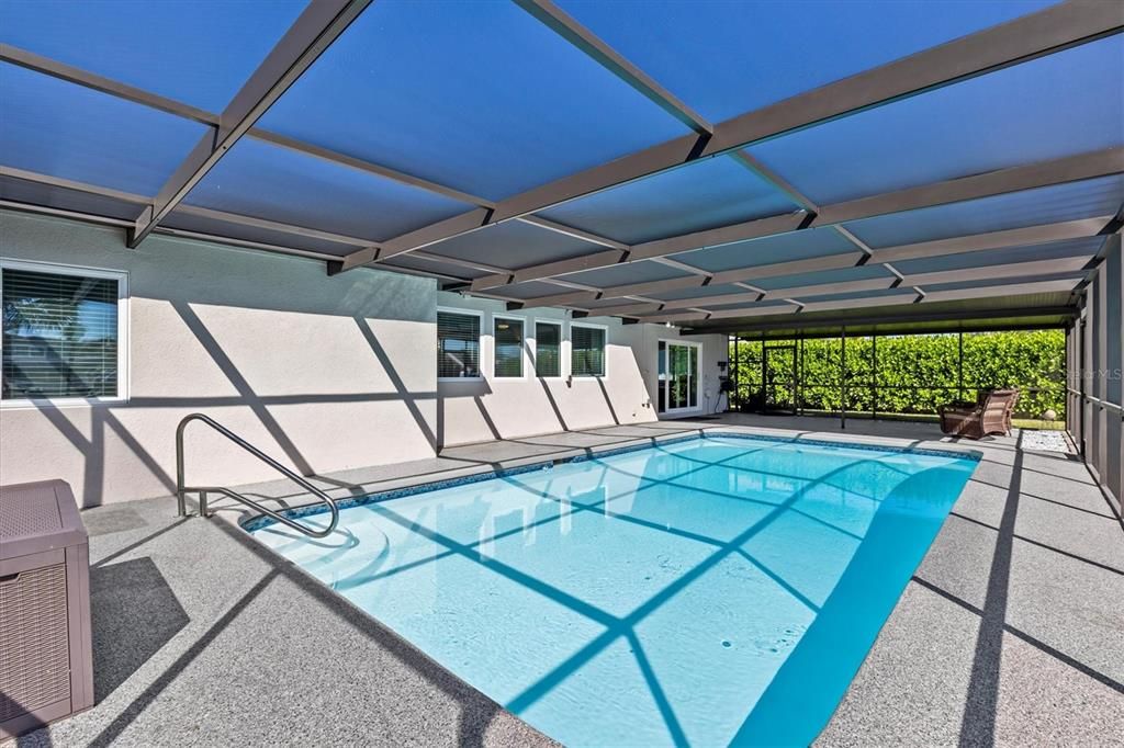 For Sale: $839,000 (4 beds, 3 baths, 1951 Square Feet)