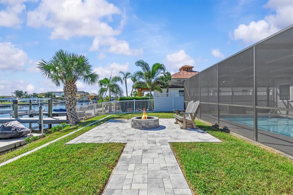 For Sale: $839,000 (4 beds, 3 baths, 1951 Square Feet)