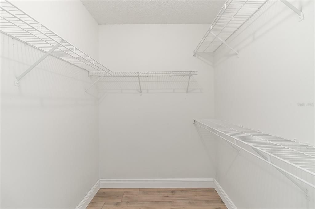 На продажу: $359,900 (3 спален, 2 ванн, 1505 Квадратных фут)