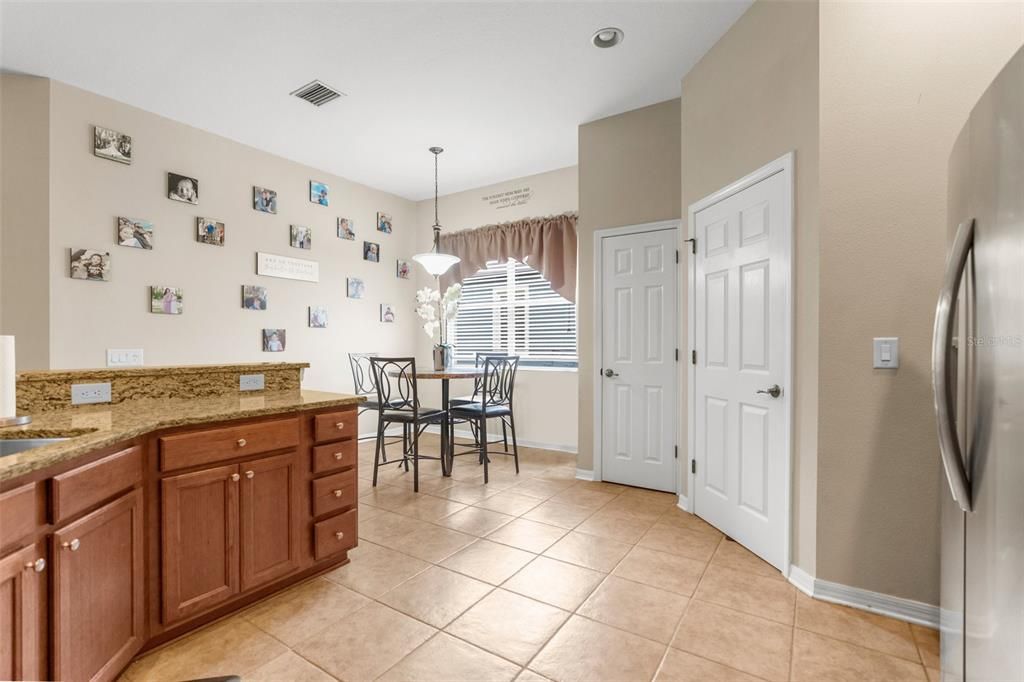 待售: $520,000 (4 贝兹, 3 浴室, 2226 平方英尺)