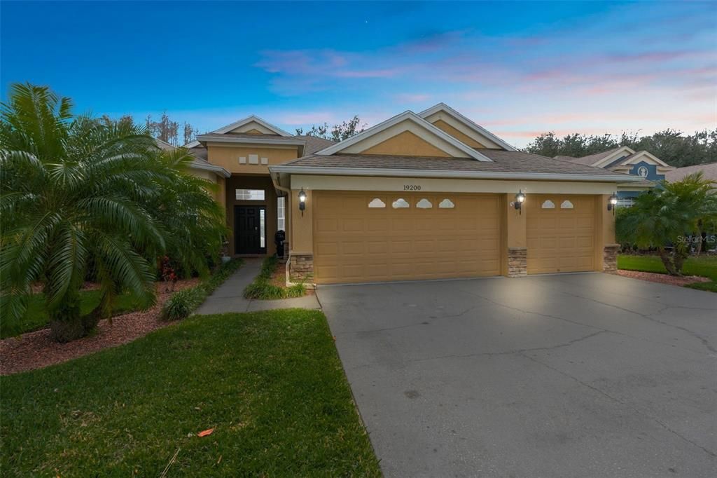 待售: $520,000 (4 贝兹, 3 浴室, 2226 平方英尺)