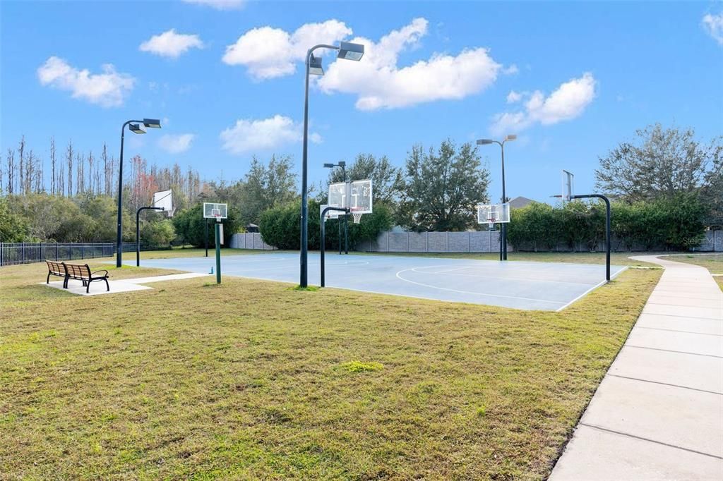 待售: $520,000 (4 贝兹, 3 浴室, 2226 平方英尺)