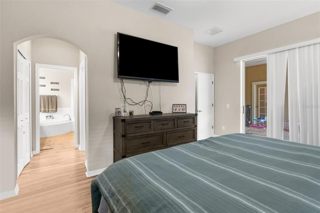 待售: $520,000 (4 贝兹, 3 浴室, 2226 平方英尺)