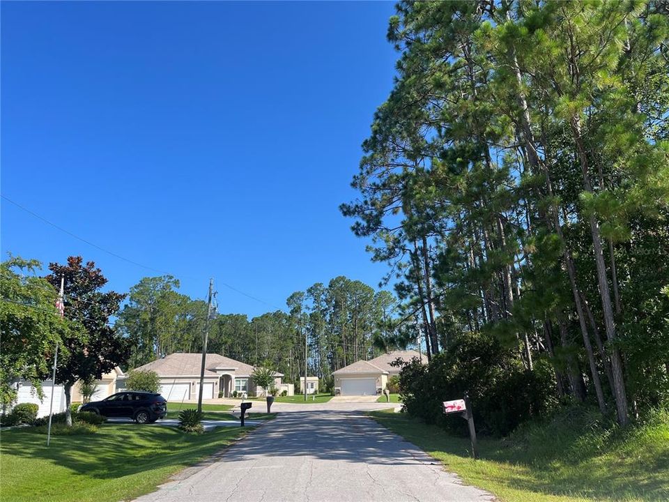 Под контрактом: $79,900 (0.23 acres)