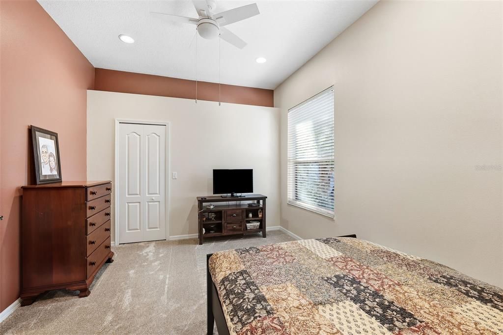 Active With Contract: $564,900 (3 beds, 3 baths, 2153 Square Feet)