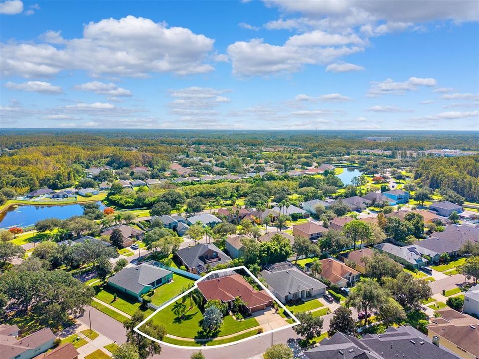 Active With Contract: $564,900 (3 beds, 3 baths, 2153 Square Feet)