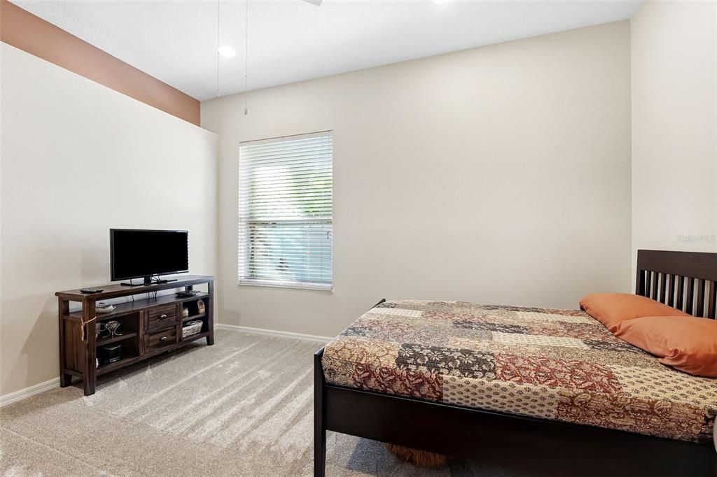 Active With Contract: $564,900 (3 beds, 3 baths, 2153 Square Feet)