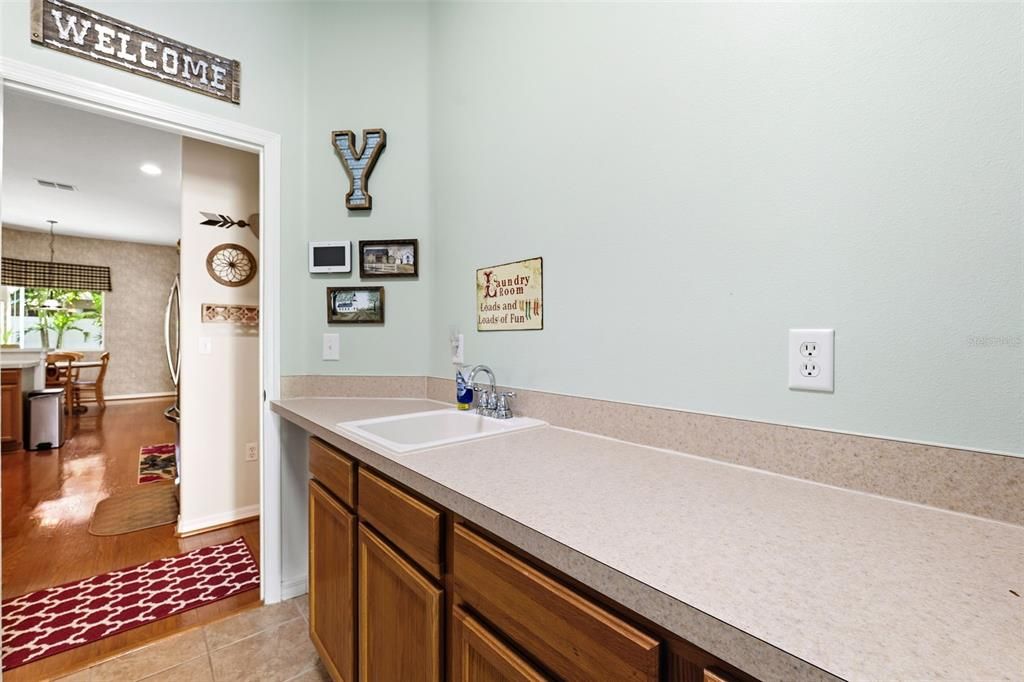 Active With Contract: $564,900 (3 beds, 3 baths, 2153 Square Feet)