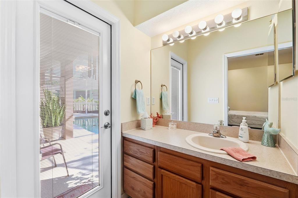 Active With Contract: $564,900 (3 beds, 3 baths, 2153 Square Feet)