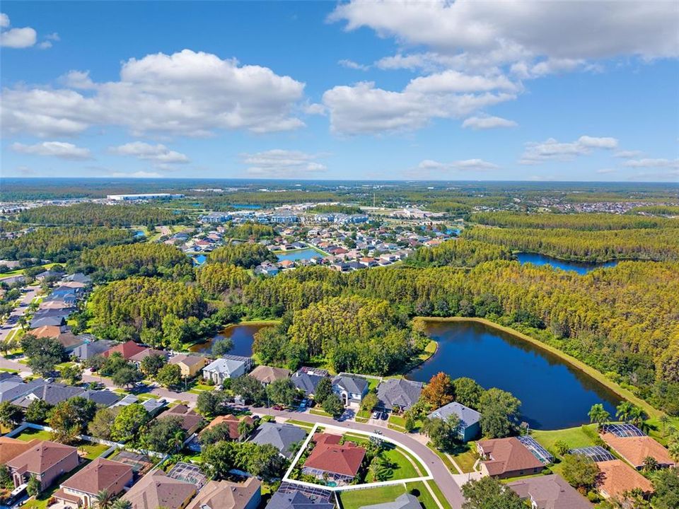 Active With Contract: $564,900 (3 beds, 3 baths, 2153 Square Feet)