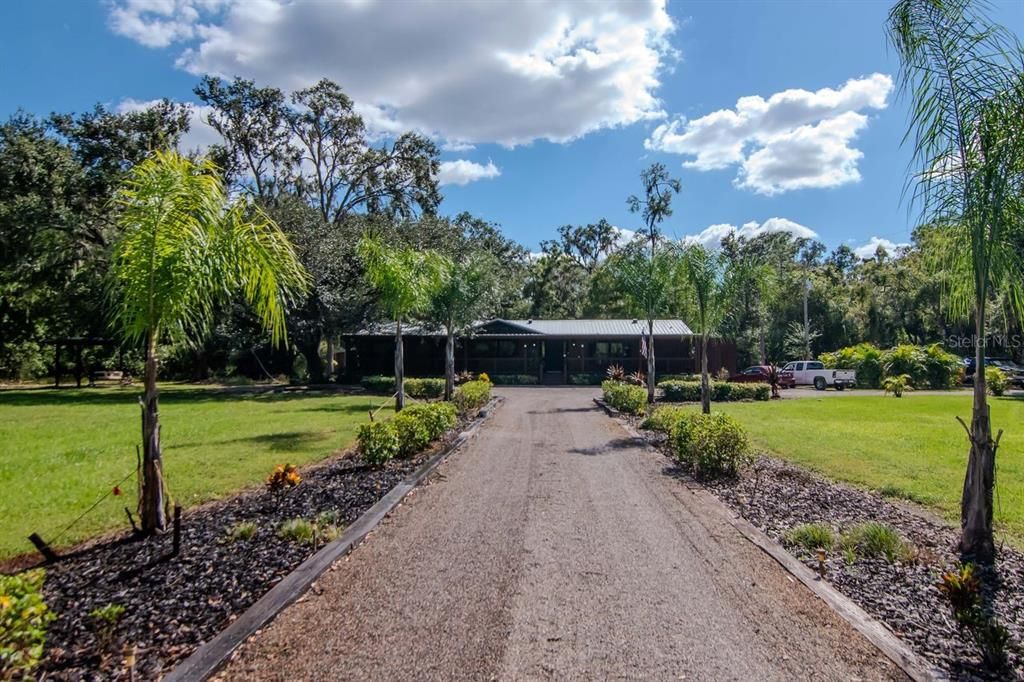 For Sale: $429,900 (4 beds, 2 baths, 1782 Square Feet)