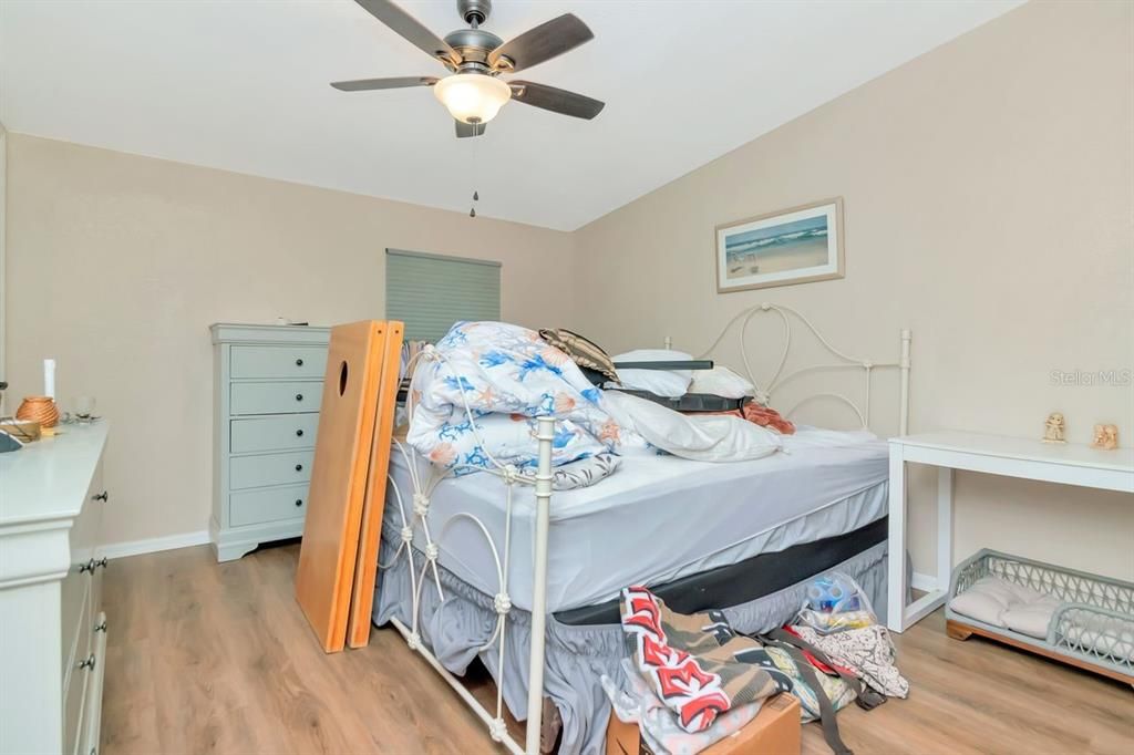 For Sale: $429,900 (4 beds, 2 baths, 1782 Square Feet)