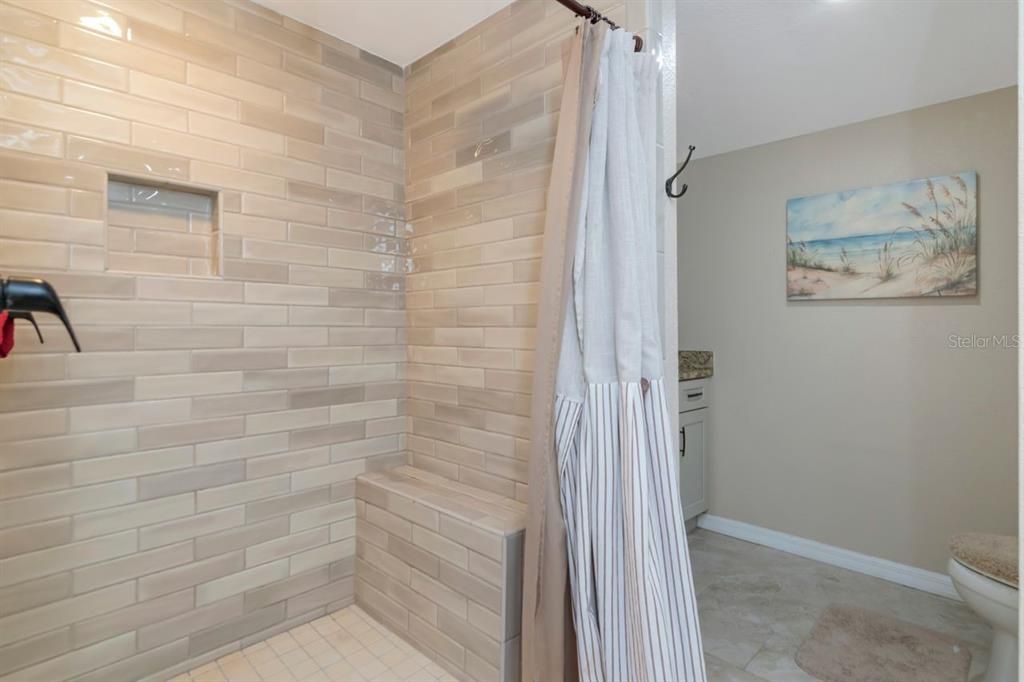 For Sale: $429,900 (4 beds, 2 baths, 1782 Square Feet)