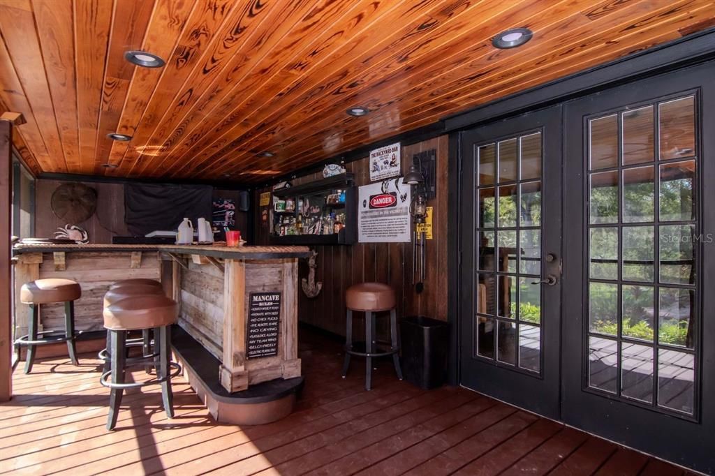 For Sale: $429,900 (4 beds, 2 baths, 1782 Square Feet)