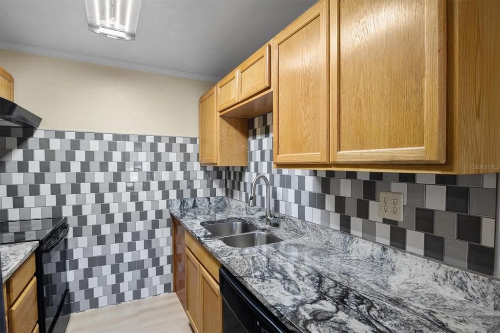 For Sale: $539,900 (5 beds, 4 baths, 3158 Square Feet)