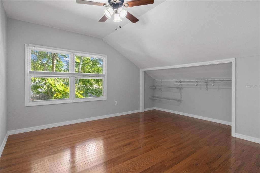 For Sale: $539,900 (5 beds, 4 baths, 3158 Square Feet)