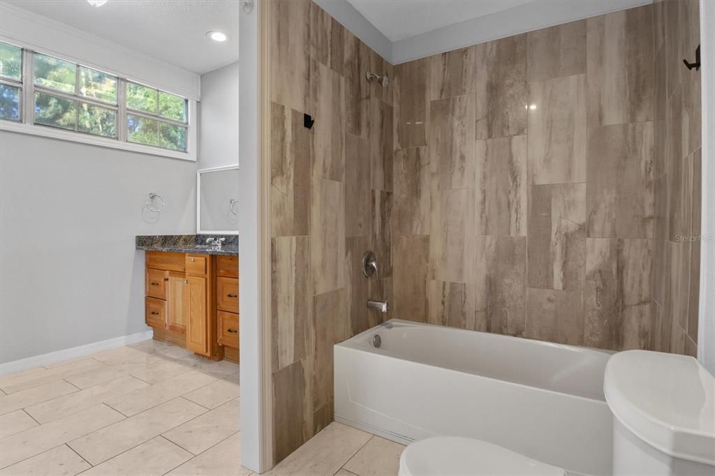 For Sale: $539,900 (5 beds, 4 baths, 3158 Square Feet)