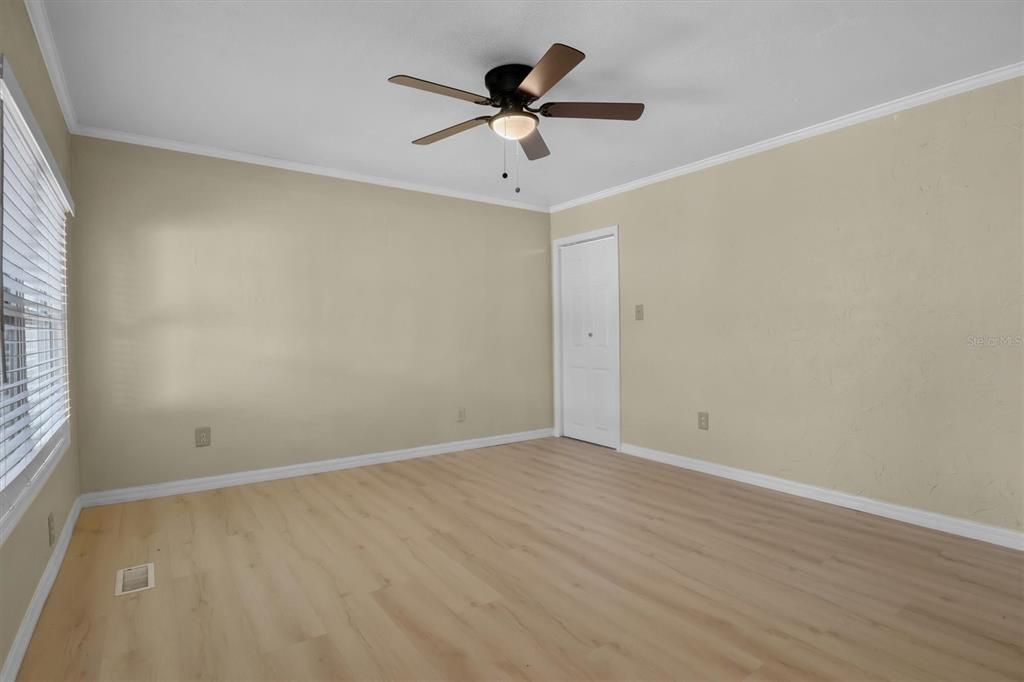 For Sale: $539,900 (5 beds, 4 baths, 3158 Square Feet)