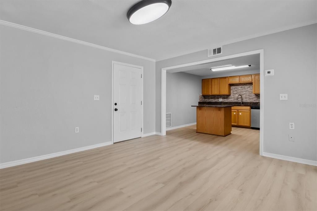 For Sale: $539,900 (5 beds, 4 baths, 3158 Square Feet)