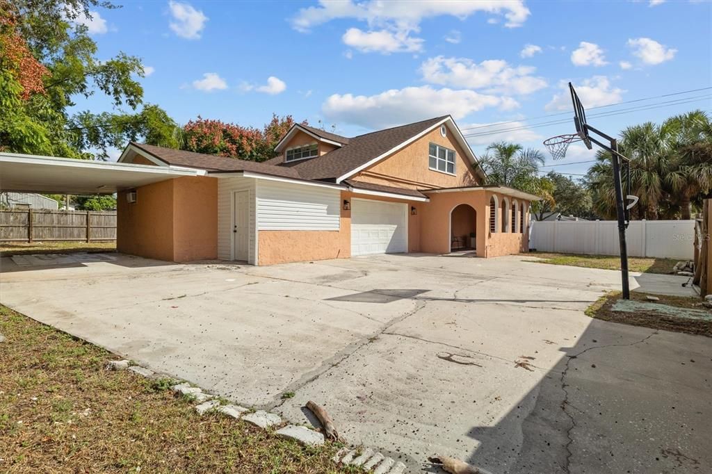 For Sale: $539,900 (5 beds, 4 baths, 3158 Square Feet)