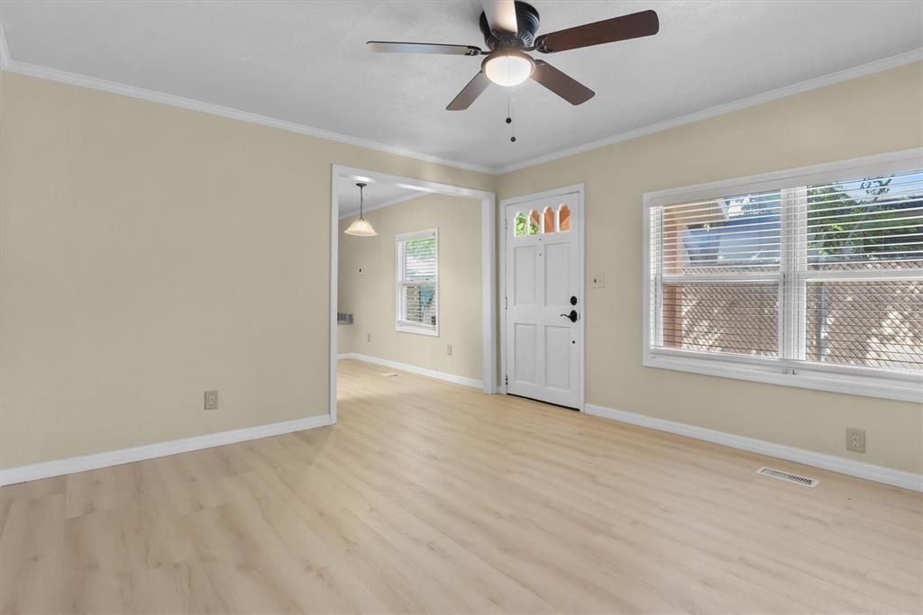 For Sale: $539,900 (5 beds, 4 baths, 3158 Square Feet)