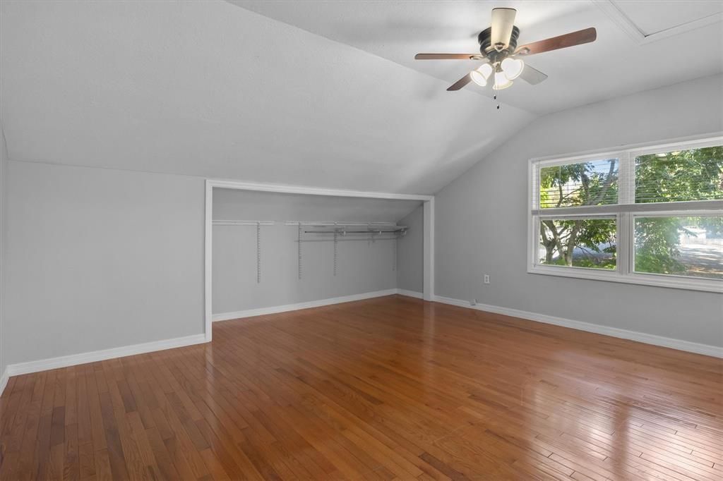 For Sale: $539,900 (5 beds, 4 baths, 3158 Square Feet)