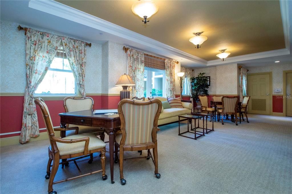 For Sale: $439,000 (2 beds, 2 baths, 1084 Square Feet)