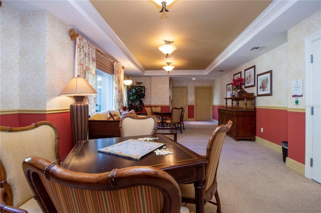 For Sale: $439,000 (2 beds, 2 baths, 1084 Square Feet)