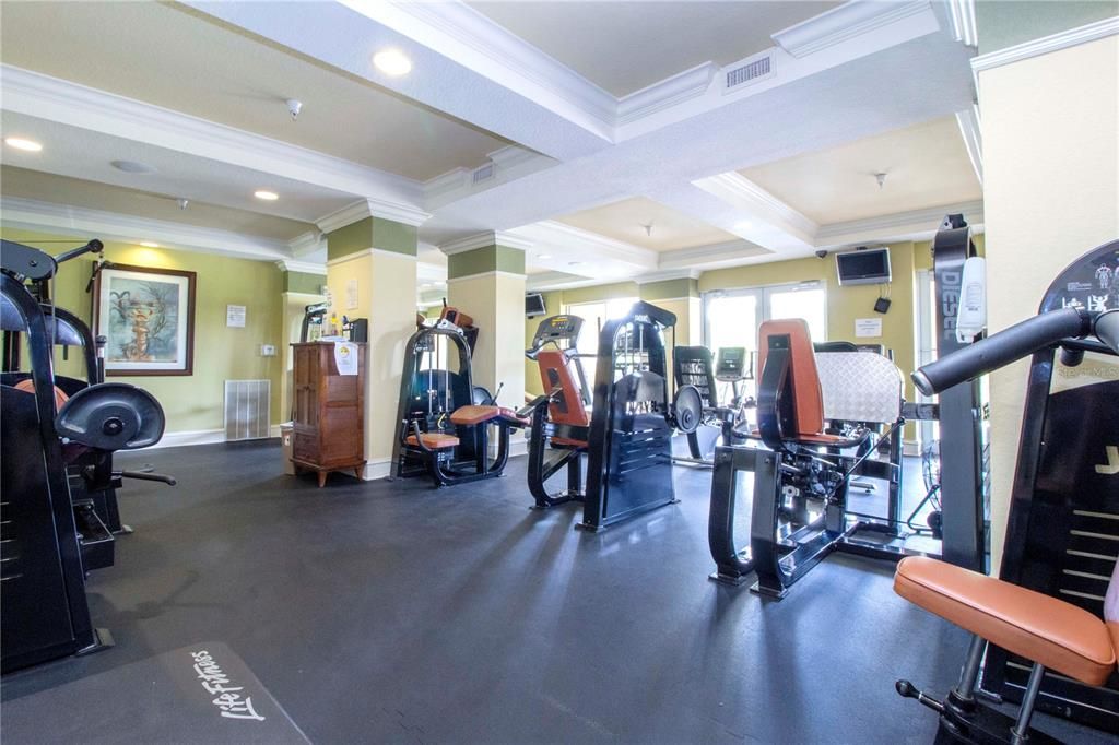 For Sale: $439,000 (2 beds, 2 baths, 1084 Square Feet)