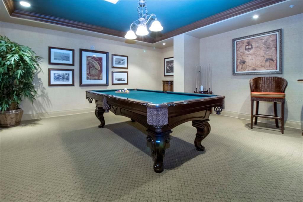 For Sale: $439,000 (2 beds, 2 baths, 1084 Square Feet)